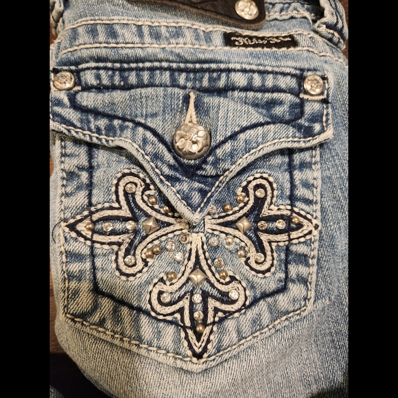 Miss Me Jeans - Picture 10 of 14